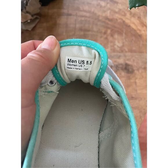 Vans Off The Wall Women's Size 7 W , men's size 5,5 Skateboard Shoes Aqua Mint B - Picture 5 of 8